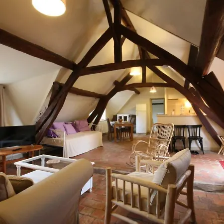 Cosy Avec Acces A Un Camping, Etang, Vtt, Et Proche De Randonnees Et D'alencon, Animaux Acceptes - Fr-1-497-111 Holiday home *